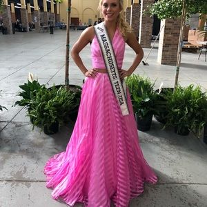 Sherri hill size 0! Worn Once to Miss USA!